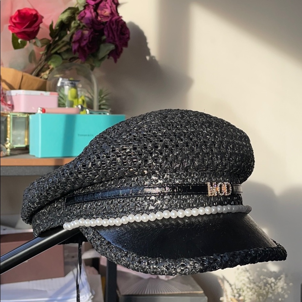 ✨Hats in this closet: Two for $15